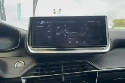 Photo 16 Peugeot 2008  PureTech 100 S&S BVM6