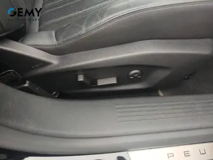 Photo 21 Peugeot 408  PHEV 225 e-EAT8