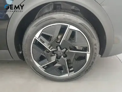Photo 10 Peugeot 408  PHEV 225 e-EAT8