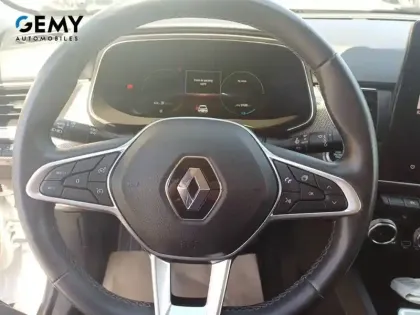 Photo 15 Renault Arkana  E-Tech hybride 145 - 22