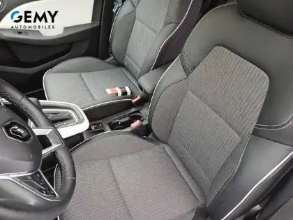 Photo 8 Renault Clio  E-Tech full hybrid 145