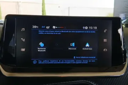 Photo 16 Peugeot 208  PureTech 100 S&S BVM6