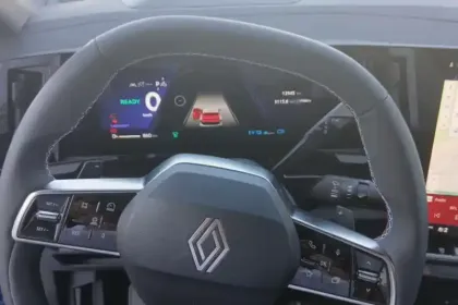 Photo 13 Renault Rafale  E-Tech full hybrid 200 ch