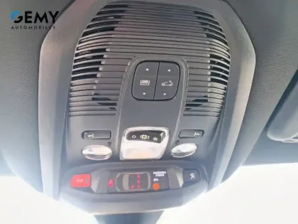 Photo 18 Peugeot 3008  Hybrid 225 e-EAT8