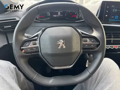 Photo 15 Peugeot 208  PureTech 75 S&S BVM5