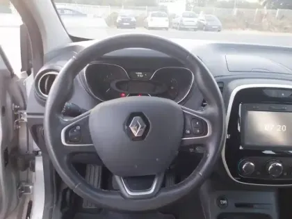 Photo 31 Renault Captur  TCe 90 Energy