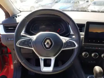 Photo 10 Renault Captur  E-Tech full hybrid 145