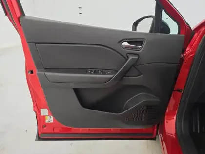 Photo 300 Renault Captur  E-Tech full hybrid 145