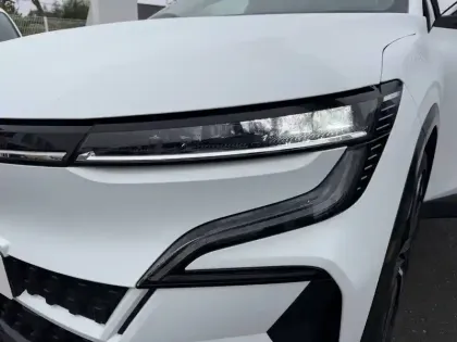 Photo 13 Renault Megane  E-Tech EV60 220 ch super charge
