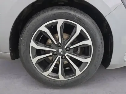 Photo 244 Renault Clio  TCe 90