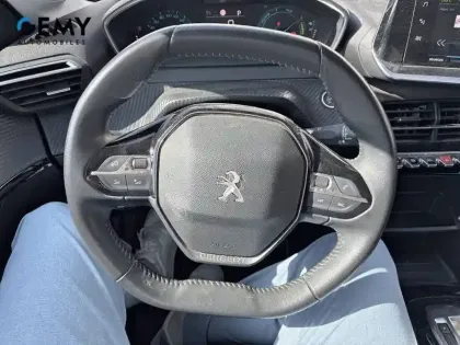 Photo 14 Peugeot 208  Electrique 50 kWh 136ch