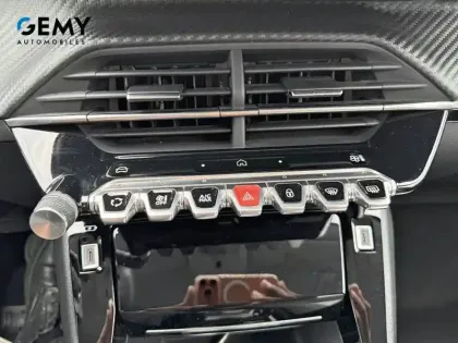 Photo 17 Peugeot 208  Hybrid 100 e-DCS6