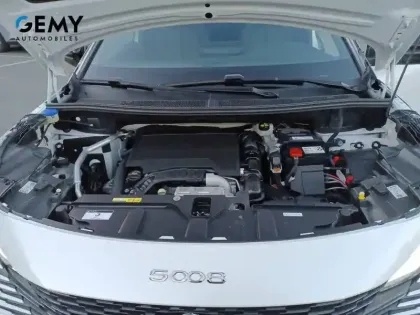 Photo 17 Peugeot 5008  PureTech 130ch S&S EAT8