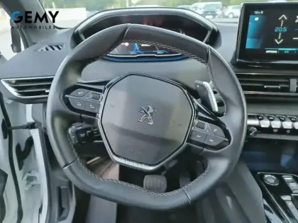 Photo 12 Peugeot 5008  PureTech 130ch S&S EAT8