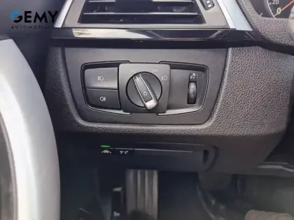 Photo 16 BMW Serie 3 Touring 318i 136 ch BVA8