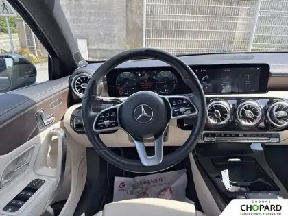 Photo 15 Mercedes Classe A  250 e 8G-DCT