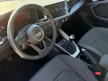 Photo 10 Audi A1 25 TFSI Advanced 1.0 95 ch 