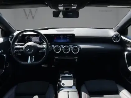 Photo 12 Mercedes Classe A 250 e Hybrid EQ AMG Line