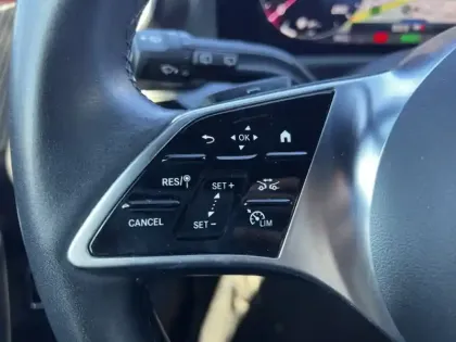 Photo 12 Mercedes Classe A 250 e Hybrid EQ Business Line