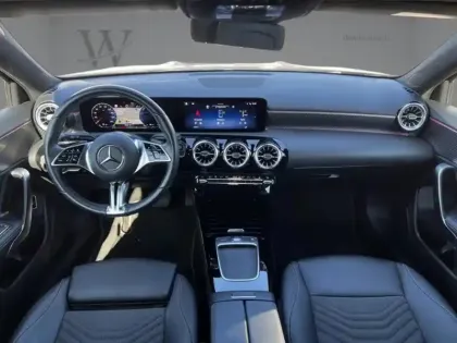 Photo 9 Mercedes Classe A 250 e Hybrid EQ Business Line