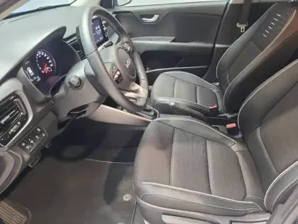 Photo 8 Kia Rio  1.0 T-GDI 100ch GT-Line DCT7