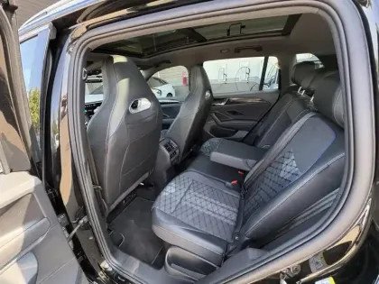 Photo 13 Volkswagen Tiguan  1.5 eTSI 150ch R-Line Edition DSG7