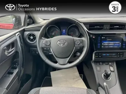 Photo 8 Toyota Auris  Touring Sports HSD 136h Collection