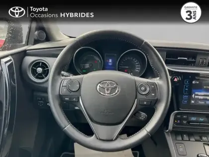 Photo 12 Toyota Auris  Touring Sports HSD 136h Collection