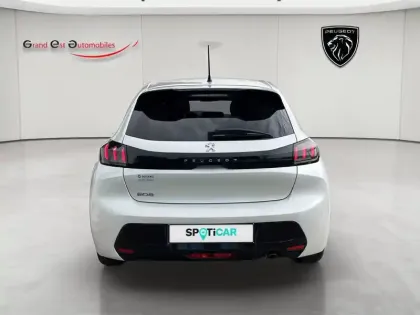 Photo 18 Peugeot 208  1.2 PureTech 100ch S&S Allure EAT8