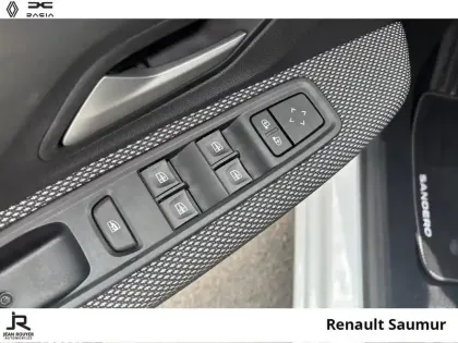 Photo 28 Dacia Sandero  1.0 SCe 65ch Expression