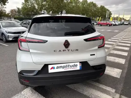 Photo 5 Renault Captur  1.6 E-Tech full hybrid 145ch Techno