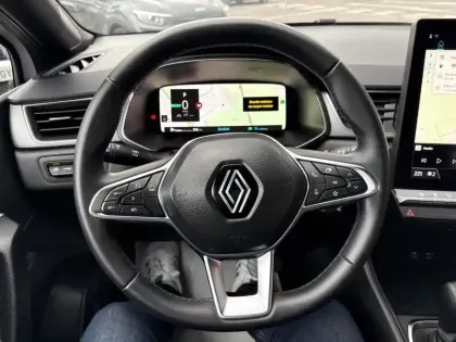 Photo 14 Renault Captur  1.6 E-Tech full hybrid 145ch Techno