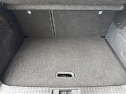 Photo 12 Renault Captur  1.6 E-Tech full hybrid 145ch Techno