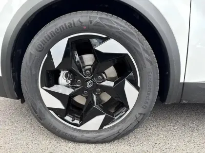 Photo 8 Renault Captur  1.6 E-Tech full hybrid 145ch Techno