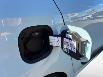 Photo 9 Renault Twingo  E-Tech Electric Authentic R80 Achat Intégral