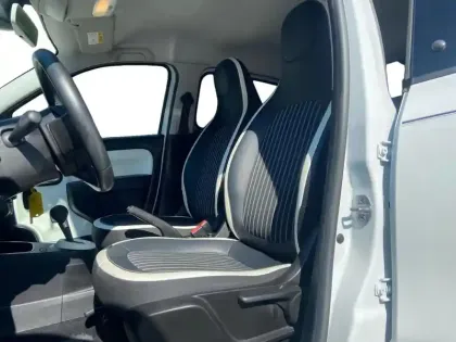 Photo 8 Renault Twingo  0.9 TCe 95ch Intens EDC - 20