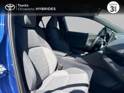 Photo 14 Toyota C-HR  1.8 Hybride 140ch Graphic MY26