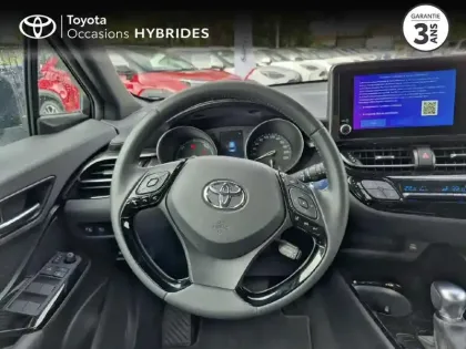 Photo 8 Toyota C-HR  1.8 Hybride 122ch Design Ultimate E-CVT