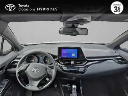 Photo 7 Toyota C-HR  1.8 Hybride 122ch Design Ultimate E-CVT