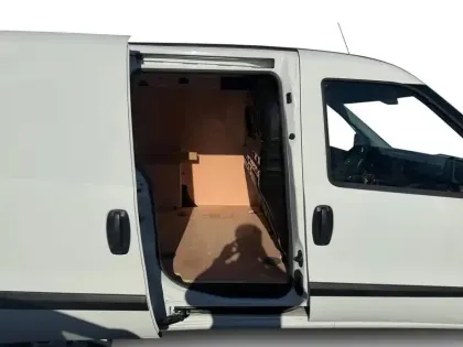 Photo 24 Fiat Doblo  Cargo 1.4 i.e. 95ch Pack Professional Trio Nav E6