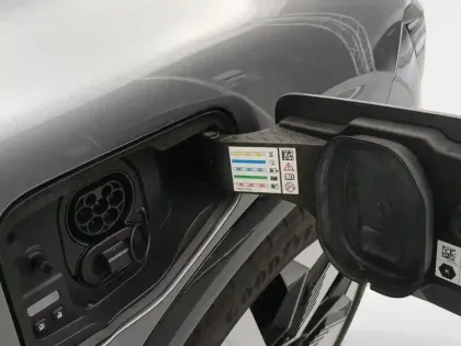 Photo 9 Renault Megane  E-Tech Electric EV60 220ch Techno optimum charge -B