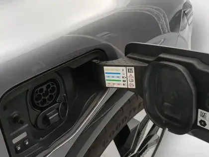 Photo 24 Renault Megane  E-Tech Electric EV60 220ch Techno optimum charge -B