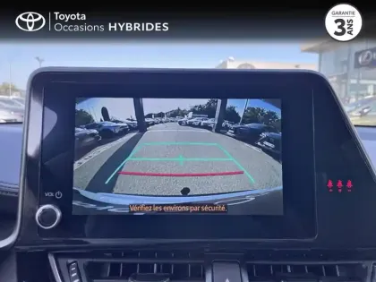 Photo 12 Toyota C-HR  2.0 Hybride 184ch Design Ultimate E-CVT