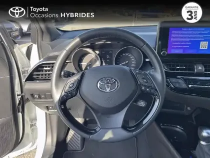 Photo 8 Toyota C-HR  2.0 Hybride 184ch Design Ultimate E-CVT