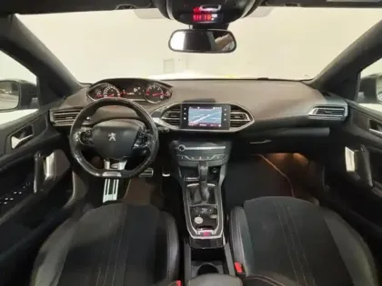 Photo 6 Peugeot 308  1.6 BlueHDi 120 GT Line EAT6 Toit Pano / Led / GPS / Camera