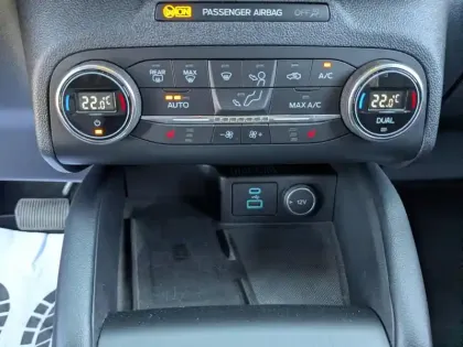 Photo 14 Ford Kuga  2.5 DURATEC PHEV 225CH POWERSPLIT eCVT VIGNALE