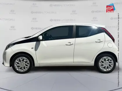 Photo 8 Toyota Aygo  1.0 VVT-i 72ch x-play 5p MY20