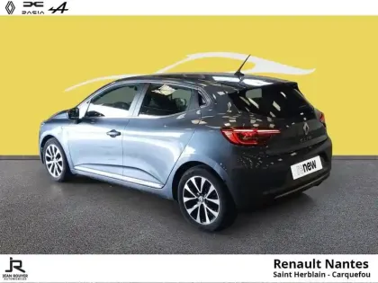 Photo 6 Renault Clio  1.6 E-Tech hybride 140ch Intens -21N