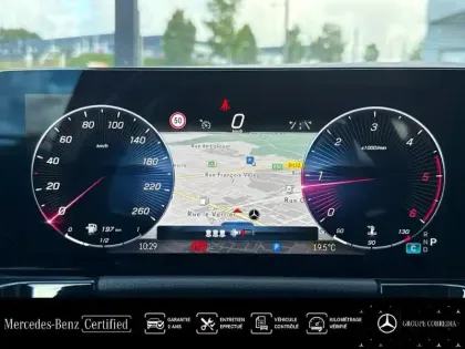 Photo 8 Mercedes GLA  180 d 116ch AMG Line 8G-DCT