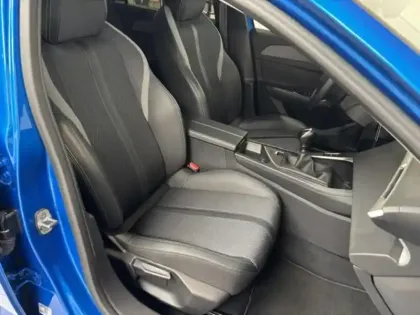 Photo 8 Peugeot 308  1.5 BlueHDi 130 Allure Pack GPS Camera 180 Carplay